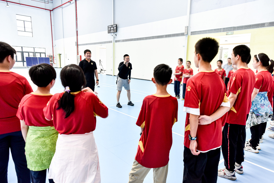 科学健身体验营走进上海市儿童福利院，以体育公益活动促进少年儿童健康成长 图4