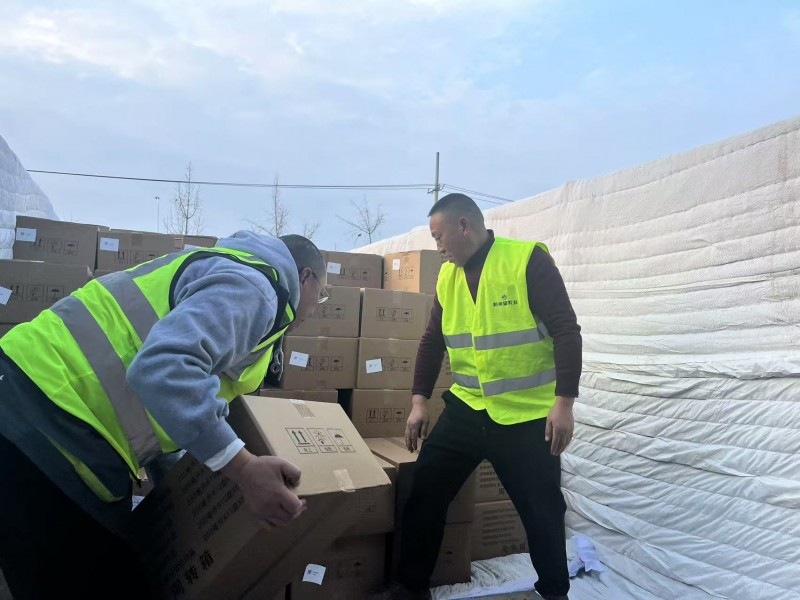 新希望乳业首批援助物资紧急驰援西藏日喀则定日县 图1