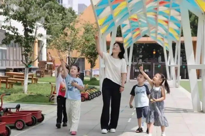 2025最美教师邵瑜-青岛西海岸新区第一幼儿园教师 图1