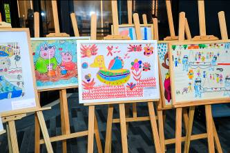 多乐士彩色垂直马拉松火热开跑_为助力“星星”公益添“彩” 图6