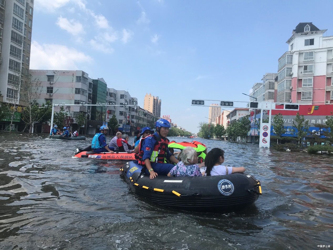 一家企业基金会如何把百万件物资精准送到救灾前线？ 图1