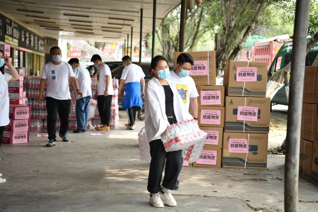 校企携手抗疫：好老师教育向重庆高校捐赠50余万元抗疫物资 图4